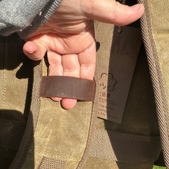 Canvas Camera bag/backpack. - Picture 13 of 15